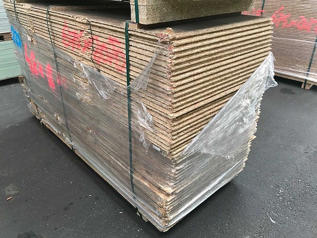 Osb platen 18mm 675x2050mm (48x) - afbeelding 2 van  3