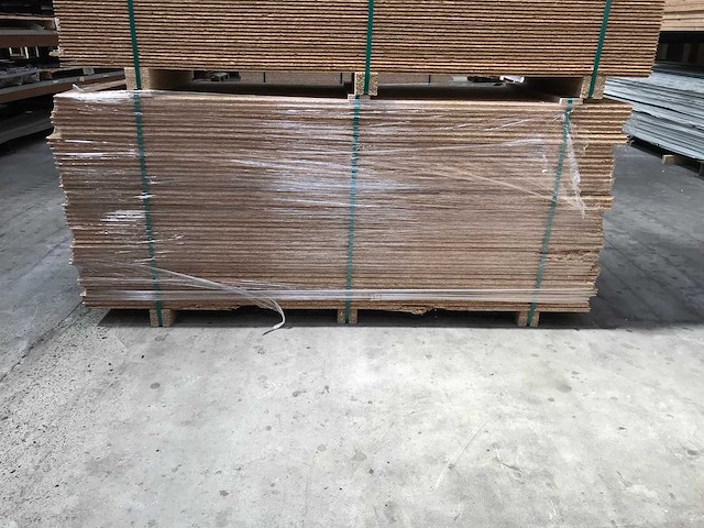 Osb platen 18mm 675x2050mm (48x) - afbeelding 4 van  4