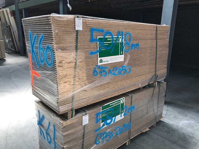 Osb platen 18mm 675x2050mm (50x) - afbeelding 1 van  3