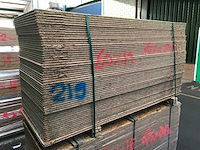 Osb platen 18mm 675x2050mm (60x) - afbeelding 1 van  3