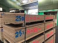 Osb platen 18mm 675x2500mm (11x) - afbeelding 1 van  3