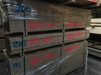 Osb platen 18mm 675x2500mm (17x) - afbeelding 1 van  3