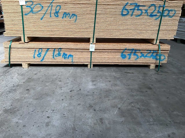 Osb platen 18mm 675x2500mm (18x) - afbeelding 2 van  3