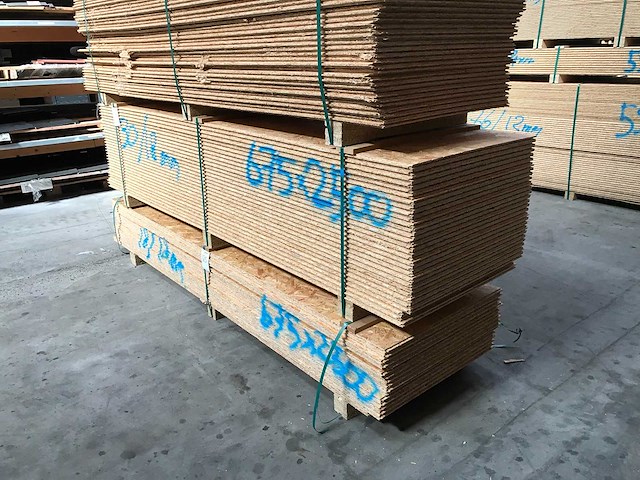 Osb platen 18mm 675x2500mm (30x) - afbeelding 3 van  3