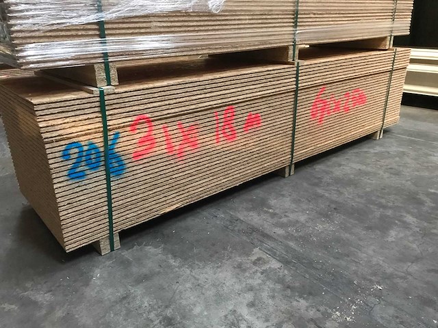 Osb platen 18mm 675x2500mm (31x) - afbeelding 1 van  2