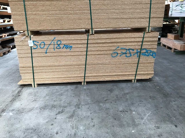 Osb platen 18mm 675x2500mm (50x) - afbeelding 2 van  3