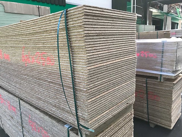 Osb platen 18mm 675x2500mm (50x) - afbeelding 1 van  2