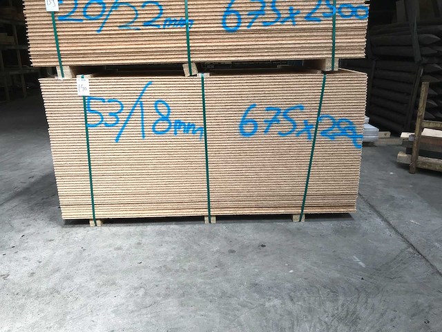 Osb platen 18mm 675x2500mm (53x) - afbeelding 1 van  3