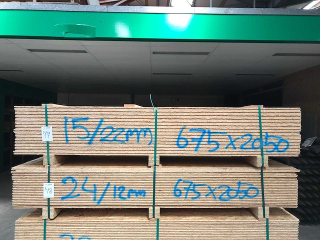 Osb platen 22mm 675x2050mm (15x) - afbeelding 2 van  3