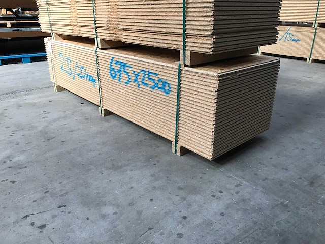 Osb platen 22mm 675x2500mm (25x) - afbeelding 3 van  3