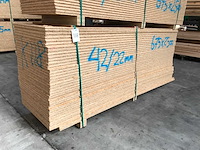 Osb platen 22mm 675x2500mm (42x) - afbeelding 1 van  3