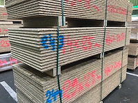Osb platen 25mm 675x2000mm (14x) - afbeelding 1 van  3