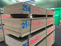 Osb platen 25mm 675x2500mm (14x) - afbeelding 1 van  3