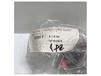 Osculati gues 2nd station searchlight controller 24v - 13.297.10 - afbeelding 2 van  3