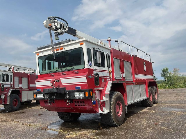 Oshkosh brandweerwagen - afbeelding 7 van  17