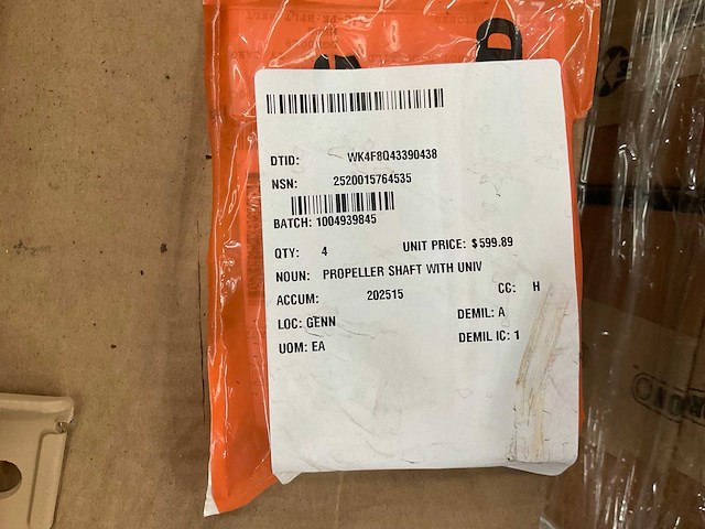 Oshkosh propeller shaft - afbeelding 1 van  5