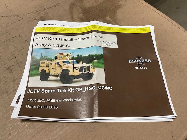 Oshkosh spare tire kit - afbeelding 2 van  4