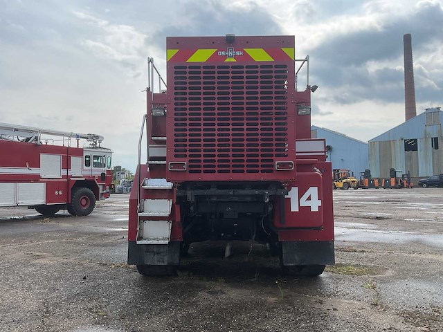 Oshkosh ti3000af brandweerwagen - afbeelding 6 van  18