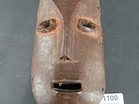 Oud afrikaans houten bakongo-masker uit congo. - afbeelding 1 van  5