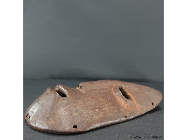 Oud afrikaans houten bakongo-masker uit congo. - afbeelding 3 van  5