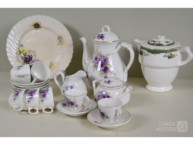 Oud servies - afbeelding 1 van  12