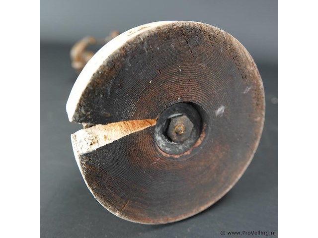 Oud/antiek?. faux brons gegoten boer op sokkel - afbeelding 5 van  5