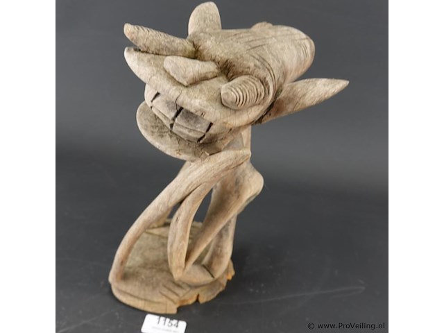 Oude afrikaanse sculptuur - afbeelding 2 van  5