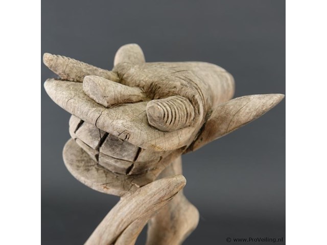 Oude afrikaanse sculptuur - afbeelding 3 van  5