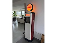 Oude benzinepomp - afbeelding 4 van  6