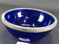 Oude blauwe schaal met rand - afbeelding 1 van  5