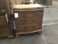 Oude commode - afbeelding 1 van  5