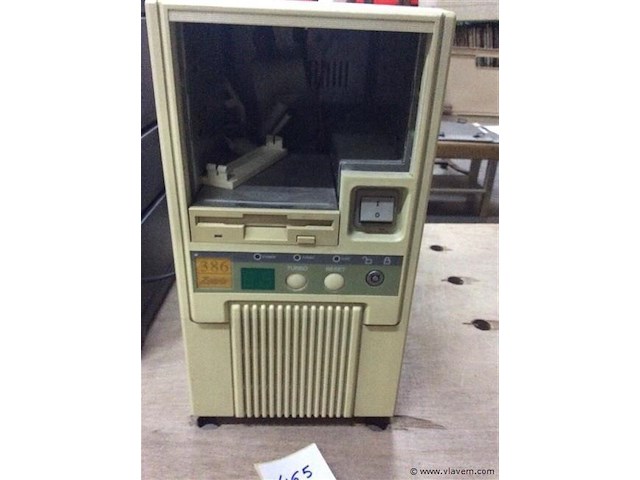 Oude computer - afbeelding 3 van  3