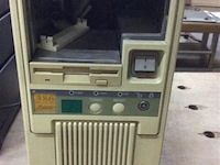 Oude computer - afbeelding 3 van  3