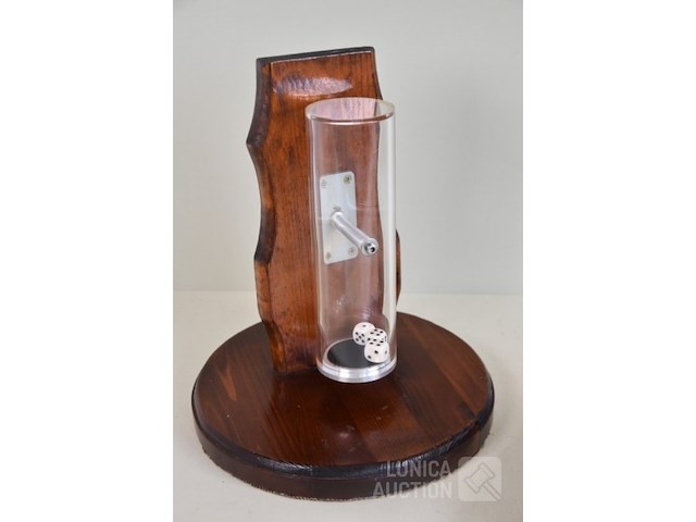 Oude dobbelsteen molen - afbeelding 1 van  4