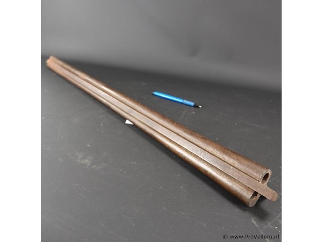 Oude dubbelloopse geweer loop - afbeelding 2 van  5