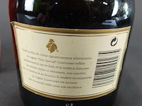Oude fles courvoisier luxe *** (3 star) cognac uit vermoedelijk de jaren 80 - afbeelding 3 van  5