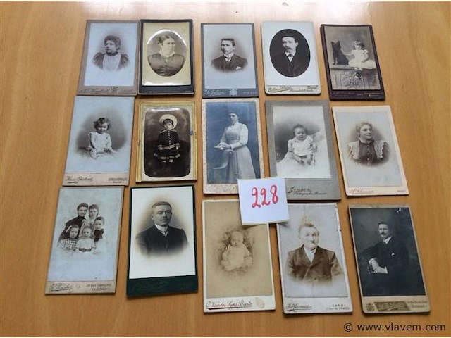 Oude foto's - afbeelding 1 van  4