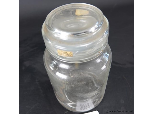 Oude glazen dekselpot - afbeelding 3 van  5