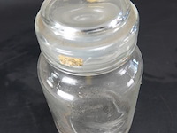 Oude glazen dekselpot - afbeelding 3 van  5