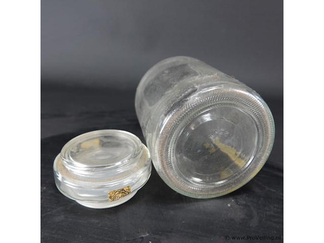 Oude glazen dekselpot - afbeelding 5 van  5