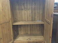 Oude grenen kledingkast - afbeelding 2 van  3