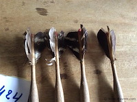 Oude houten dartspijlen 4stuks - afbeelding 2 van  3