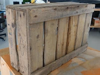 Oude houten fruit- of groenekist met de opdruk "frugho apeldoorn" - afbeelding 6 van  6