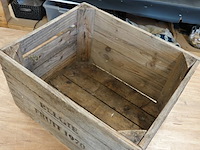 Oude houten fruitkist - afbeelding 3 van  5
