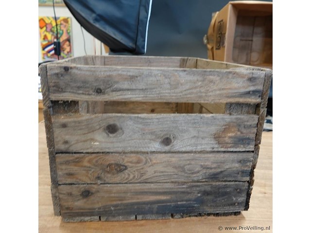Oude houten fruitkist - afbeelding 4 van  5