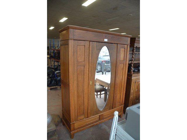 Oude houten halkast 1 deur met spiegel afm. 140x50x200, houten bank afm. 120x35, spiegel in houten kader - afbeelding 1 van  4