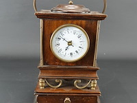 Oude houten tafelklok - afbeelding 1 van  5