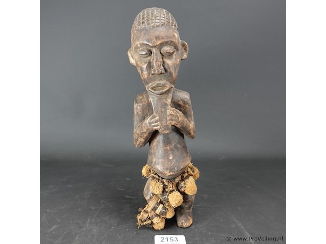 Oude in hout gesneden afrikaanse man - afbeelding 1 van  5