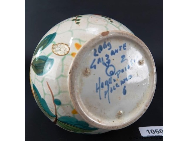 Oude keramieken vaas - afbeelding 4 van  5