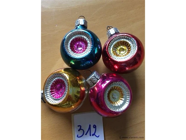 Oude kerstballen - afbeelding 1 van  3